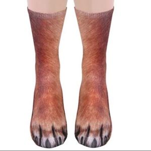✨🐾NWOT 3D Animal Paw Crew Socks